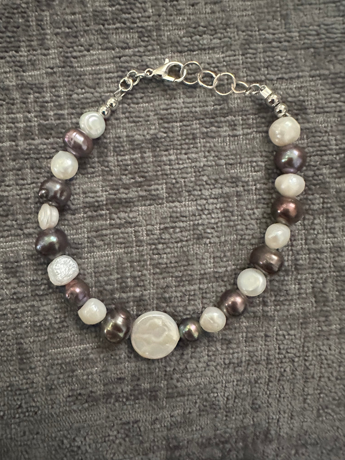Midnight Pearl Bracelet